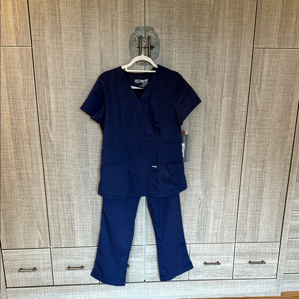 Grey's Anatomy by Barco Riley Scrubs Set